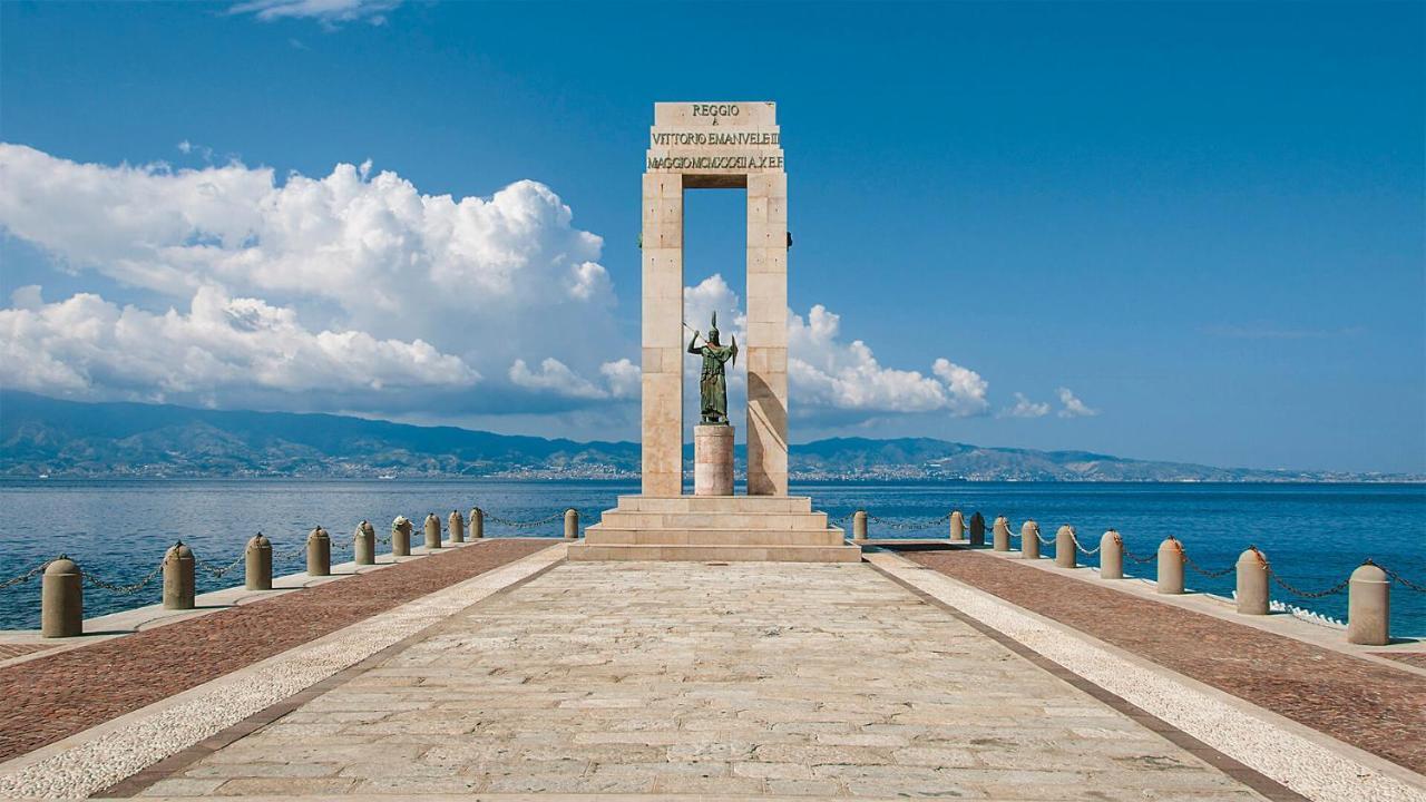 Апартаменты Il Laureato Реджо-ди-Калабрия Экстерьер фото